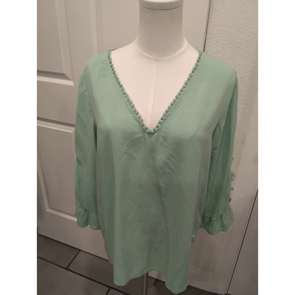 Rusttydustty Mint Green Crochet Lace Sleeve V-Neck Blouse Mint L